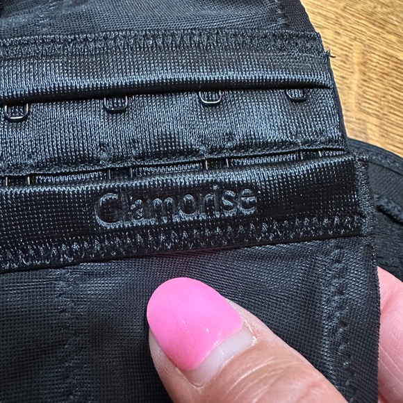 Glamorise Black Wireless Support Bra sz 44D - Picture 7 of 7